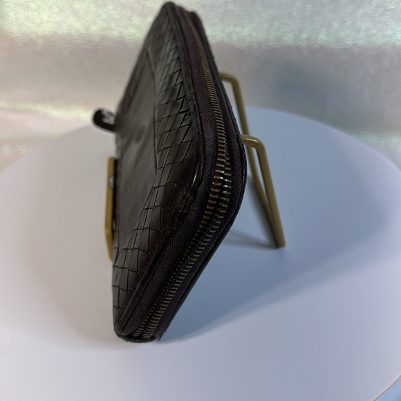 Bottega Veneta Brown Intrecciato Woven Leather Zip Around Wallet - Picture 15 of 17